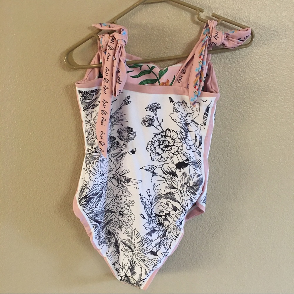 Davi & Dani Reversible Swimsuit One Piece Holiday Vacation Floral Tie Straps - Picture 6 of 8